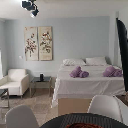 Apartamento Cozy Studio Atenas Exterior foto