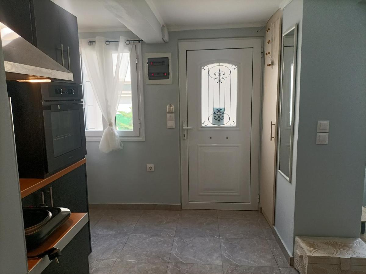 Apartamento Cozy Studio Atenas Exterior foto